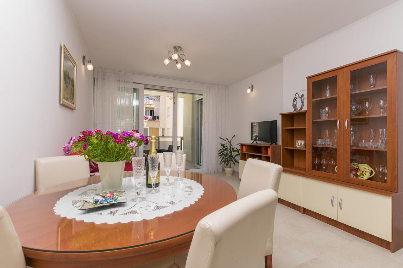 Apartment Ivanka 奥米什 外观 照片